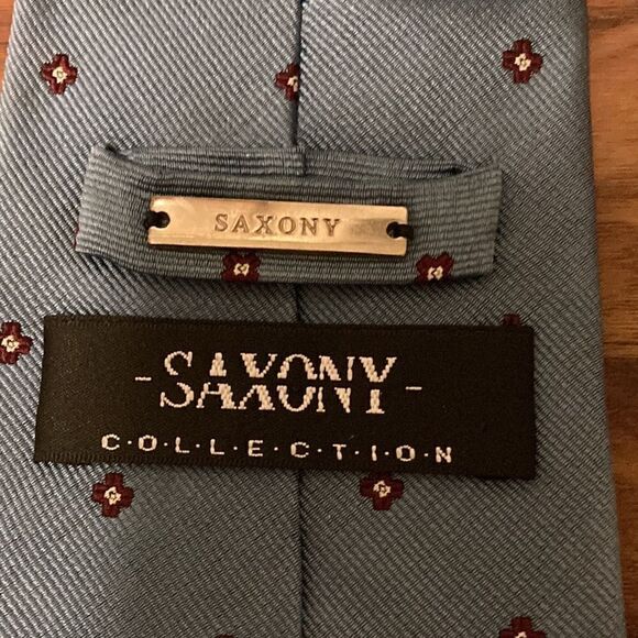 Saxony Collection Handmade Silk Tie in Blue with Saxony Signature Pattern. - Picture 4 of 5